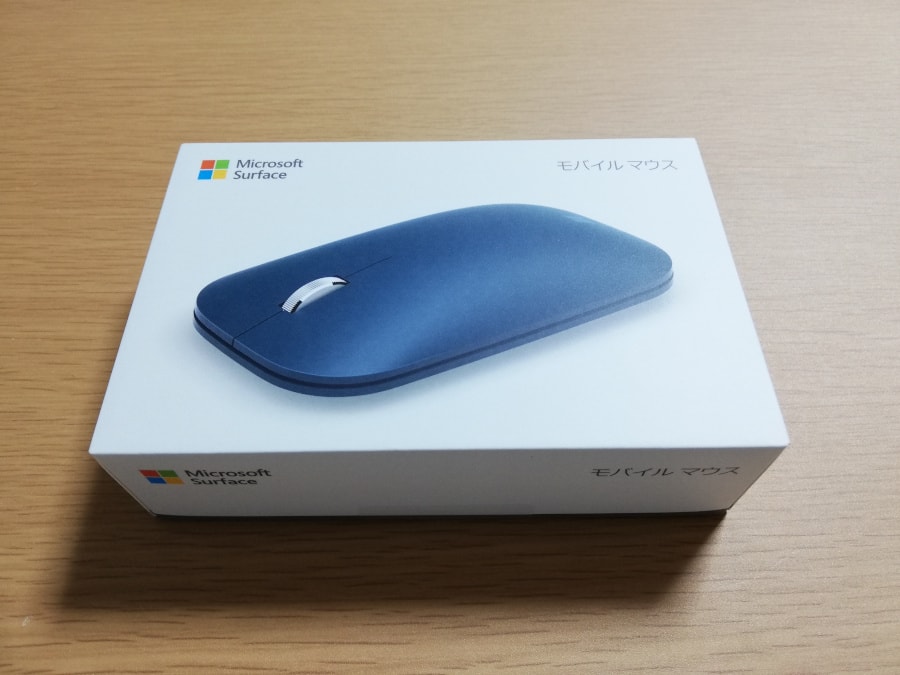 Surface モバイルマウスの箱。